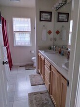 418 Riesling St, Unit 418A in Cloverdale, CA - Building Photo - Building Photo