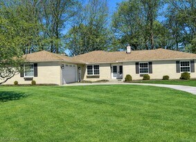 26930 Elmwood Dr in Westlake, OH - Building Photo