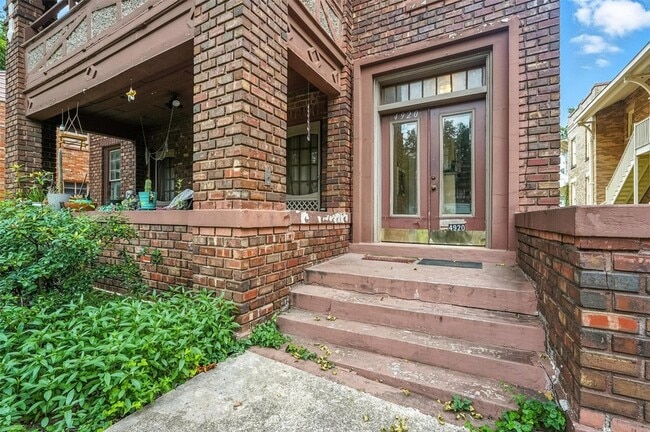 property at 4920 Victor St