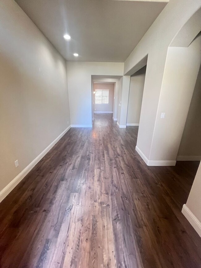 9219 Crowell Dr in Elk Grove, CA - Building Photo - Building Photo