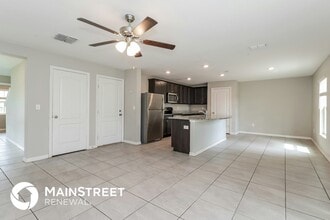 1707 Sail Ct in Poinciana, FL - Foto de edificio - Building Photo