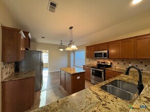 318 Silverado Trail in Victoria, TX - Building Photo - Building Photo