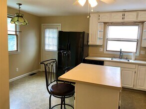 78 Houston Ave in Middletown, NY - Building Photo - Building Photo