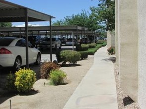 Downtown Apartments in Lancaster, CA - Foto de edificio - Other