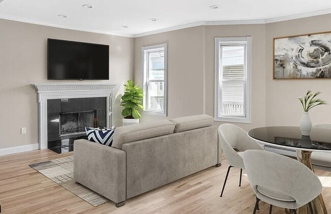 property at 641 E 8th St