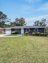 3963 Bouldercrest Rd in Ellenwood, GA - Building Photo