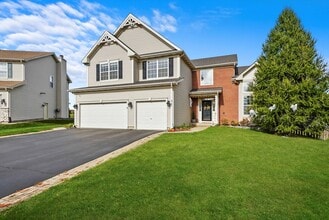 5 Compton Ct in Algonquin, IL - Building Photo - Building Photo