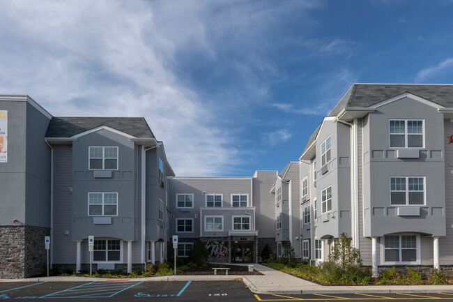 Meridia Transit Crossing in Garfield, NJ - Building Photo - Building Photo