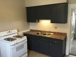 1204 E 10th St, Unit 1 in Erie, PA - Building Photo - Building Photo