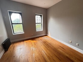 480 Concord Ave, Unit 4 in Bronx, NY - Building Photo