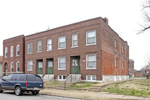 4313-4321 Swan Ave in St. Louis, MO - Building Photo