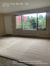 12341 33rd Ave NE in Seattle, WA - Building Photo - Building Photo