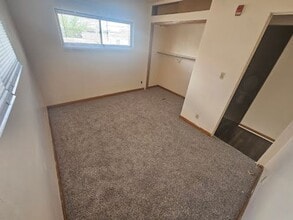 7601 W Becher St in West Allis, WI - Building Photo - Building Photo