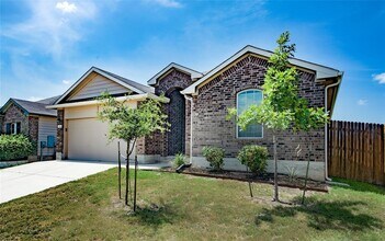 108 Freedom Park Ave in Liberty Hill, TX - Building Photo - Building Photo