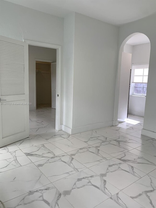 1615 Jefferson Ave in Miami Beach, FL - Building Photo - Building Photo