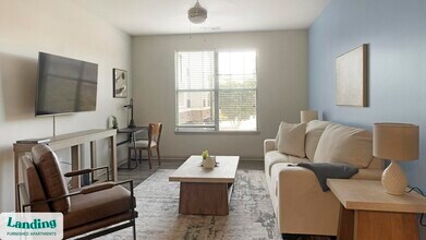 900 E Six Forks Rd in Raleigh, NC - Building Photo - Building Photo