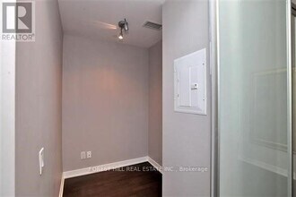 88 Park Lawn Rd in Toronto, ON - Building Photo - Building Photo