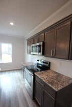 1927 Lindbergh Dr in Tyler, TX - Building Photo - Building Photo