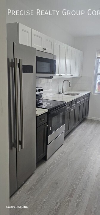 18-20-20 S Kensico Ave in White Plains, NY - Building Photo