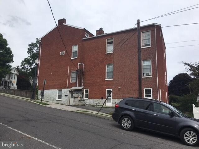 171 E Main St in Frostburg, MD - Building Photo