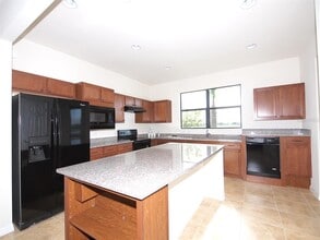 19224 Isadora St in Venice, FL - Building Photo - Building Photo