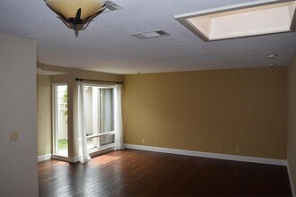 5642 Cypress Point Dr in Citrus Heights, CA - Building Photo - Building Photo