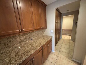 26525 Craftsmen Ct in Santa Clarita, CA - Building Photo - Building Photo