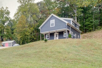 6258 Campbellsville Pike in Culleoka, TN - Building Photo - Building Photo