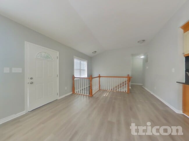 1614 Thomas Rd in Fort Washington, MD - Foto de edificio - Building Photo