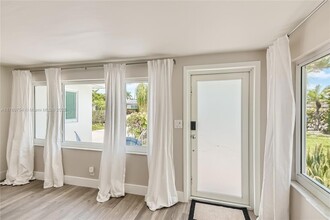 262 Bombay Ave in Lauderdale-by-the-Sea, FL - Building Photo - Building Photo