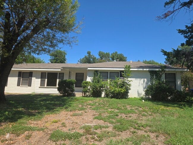 2217 Skyline Dr in Waco, TX - Building Photo - Building Photo