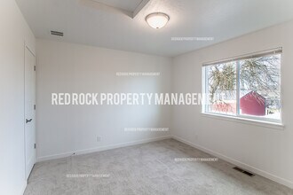 1116 N Davis Ln in Spokane Valley, WA - Building Photo - Building Photo