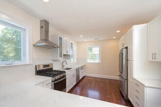 180 Magazine St-Unit -2 in Cambridge, MA - Building Photo - Building Photo