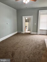 44 Park St in Bordentown, NJ - Building Photo