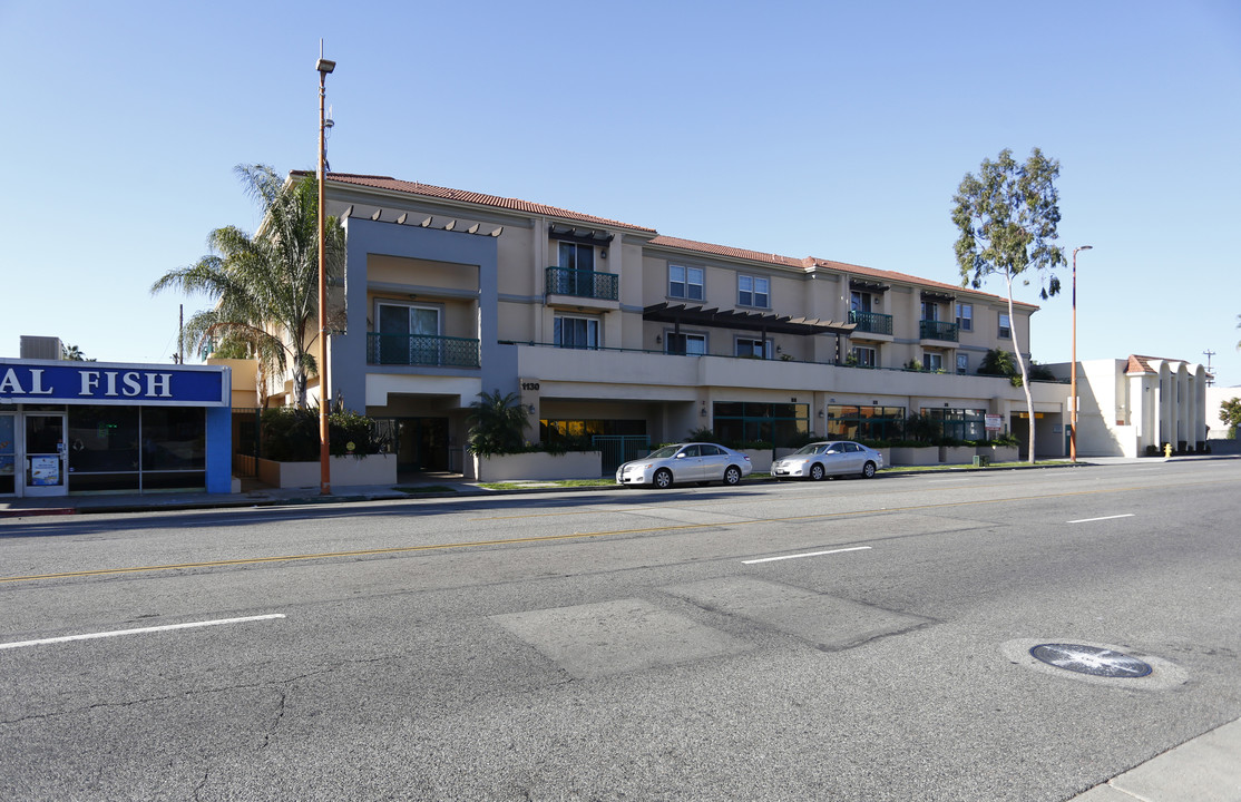 The Colorado Villas in Glendale, CA - Building Photo