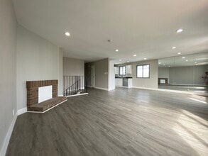 134 Morton Dr in Daly City, CA - Foto de edificio - Building Photo