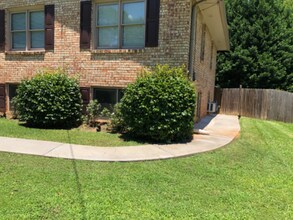 2840 Bonanza Dr in Decatur, GA - Building Photo - Building Photo