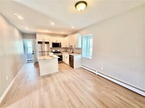 73 Vernon St in Providence, RI - Building Photo - Building Photo
