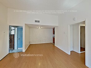 4915 Douvan Ct in Carmichael, CA - Foto de edificio - Building Photo