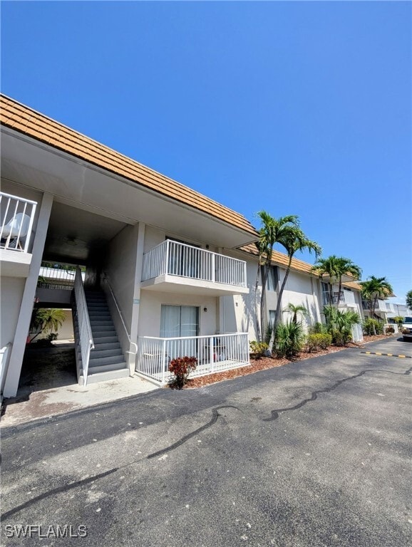 property at 1830 Maravilla Ave