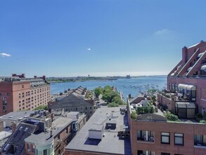 350 North St in Boston, MA - Building Photo - Building Photo