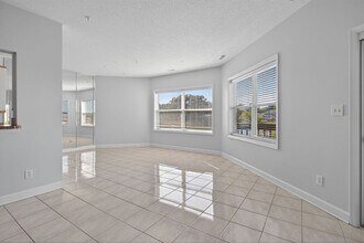 1044 Porte Harbour Arch in Hampton, VA - Building Photo - Building Photo