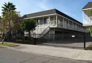 2311-2315 N Fairview St Apartamentos