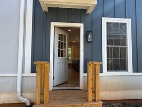 906 Nassau St in Charlottesville, VA - Building Photo - Building Photo
