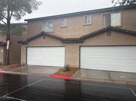 5250 Souvenir Ln in Las Vegas, NV - Building Photo