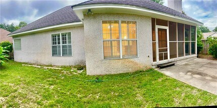 111 Hanging Moss Dr in St. Simons Island, GA - Building Photo - Building Photo