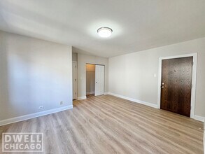 2618 N Kimball Ave, Unit 1 in Chicago, IL - Building Photo - Building Photo