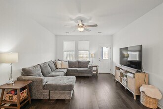 140 Lemonball Dr in Buda, TX - Building Photo - Building Photo