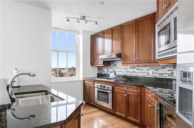 1 W Exchange St in Providence, RI - Building Photo - Building Photo