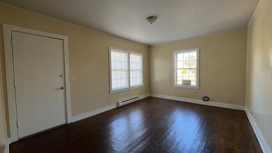 2621 Dr Carver Rd in Charlotte, NC - Building Photo - Building Photo